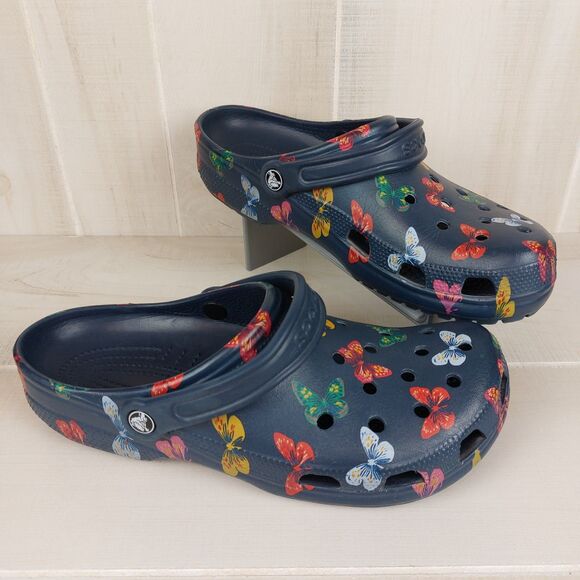 Crocs Classic Vacay Vibes Clog Navy Butterfly Print Womens 10 Men's 12 206375 - Picture 2 of 7